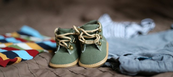 Bien choisir la première paire de chaussures de votre enfant