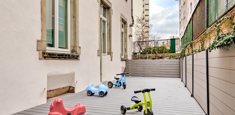 Crèche Schiltigheim Trottinette people&baby espace extérieur vélos enfants