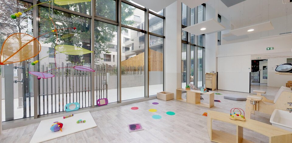 Crèche Bordeaux Baby Art people&baby espace de vie tapis éveil jeux enfants 