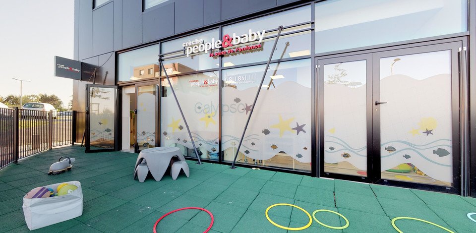 Crèche Le Havre Calypso people&baby espace extérieur éveil projet pédagogique enfant bébé