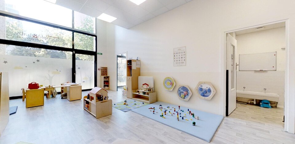 Crèche Lille Les Doux Rêveurs people&baby espace de vie jeux enfants coin motricité