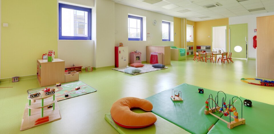 Crèche Le Vieil-évreux Heiwa people&baby espace de vie jeux bois enfants tapis éveil 