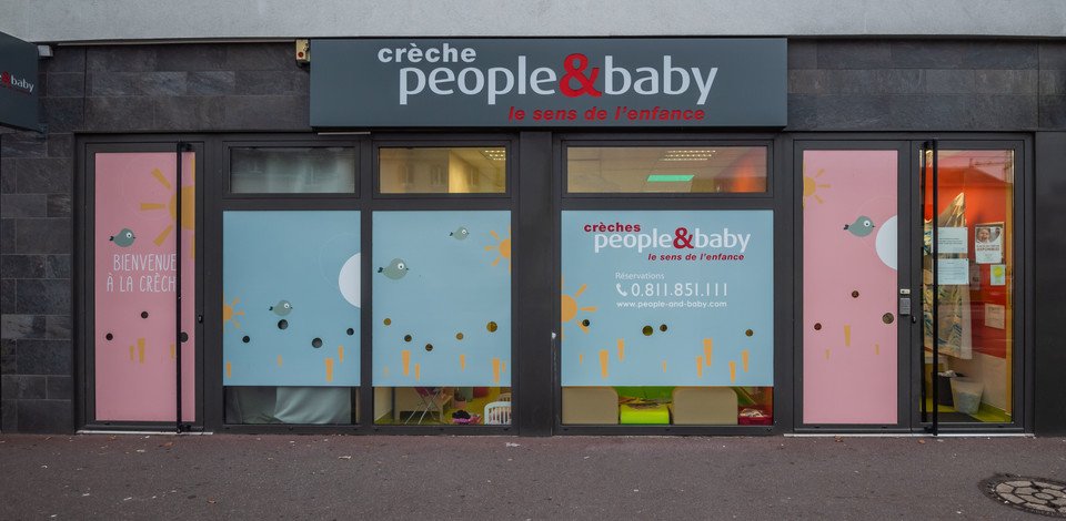 Crèche Le Petit Quevilly Neranei people&baby façade extérieure parents enfants bébés