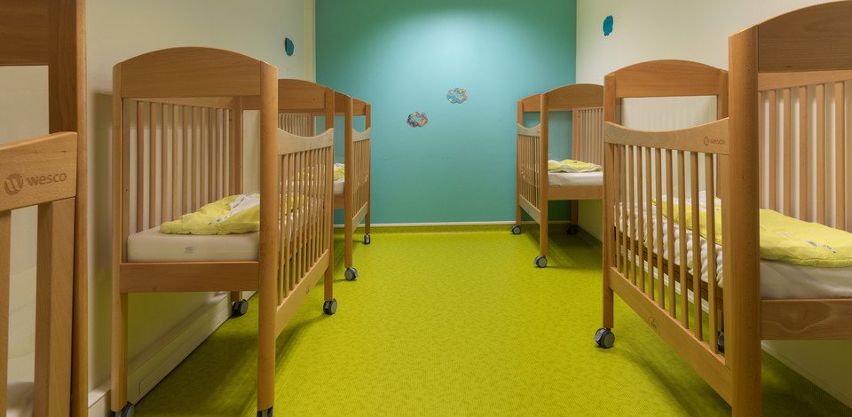 Crèche Mont-Saint-Aignan Neptune people&baby espace de sommeil dortoirs bébés enfants crèche