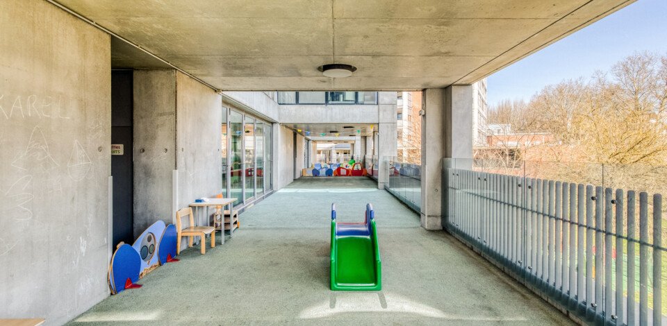 Crèche Toulouse Pomme de reinette people&baby espace extérieur toboggan enfants