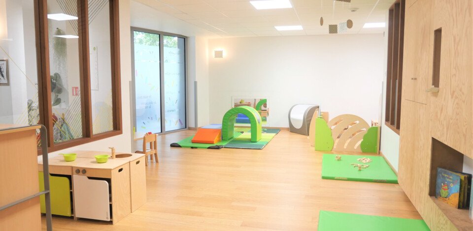 Crèche Nantes Minihome Ile de Nantes people&baby espace de vie jeux bois pédagogie 