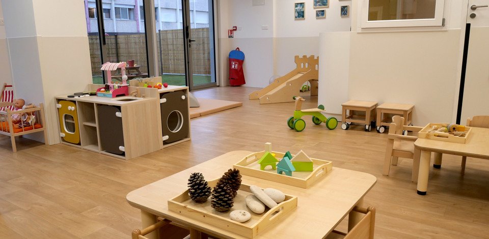Crèche Pau Flocons de sel people&baby salle de vie projet pédagogique activité art et nature jeux enfants