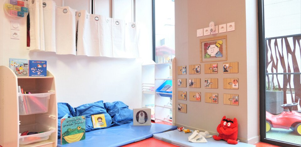 Crèche Cesson-Sévigné Les P'tits coeurs people&baby espace de vie livres enfants éveil 