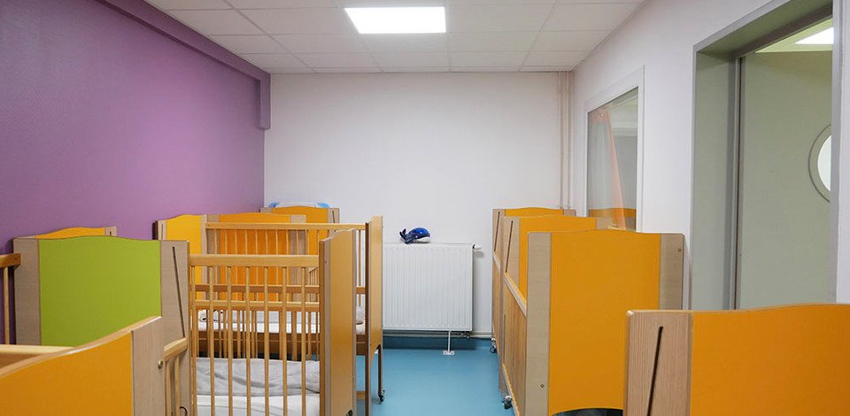 Crèche Gouy-Servins La Gohelle people&baby espace de sommeil dortoirs bébés crèche