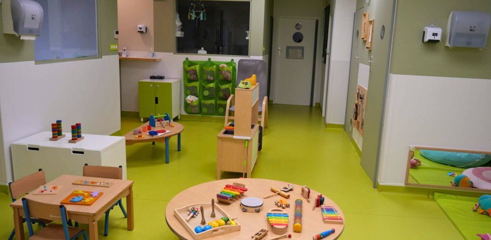 Crèche Lyon Les lyonceaux people&baby salle de vie jeux en bois jeux enfants instruments de musique