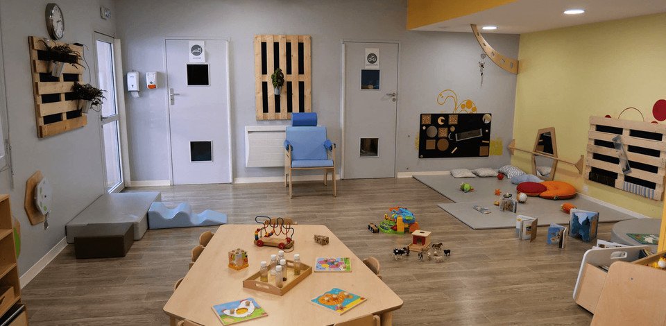 Crèche Lyon Nido de montchat people&baby espace de vie jeux enfants jeux enfants coin éveil bébés livres