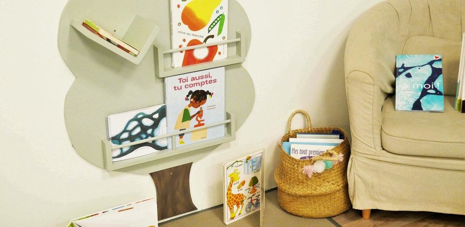 Crèche Vitry-sur-Seine Rosae people&baby espace de vie livres enfants temps lecture pédagogie éveil