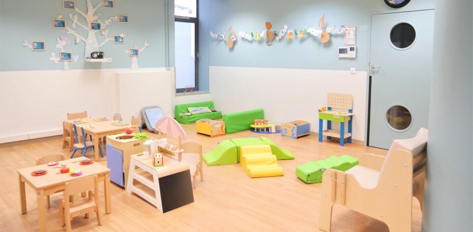 Crèche Reims Entre deux nuages people&baby salle de vie jeux enfants