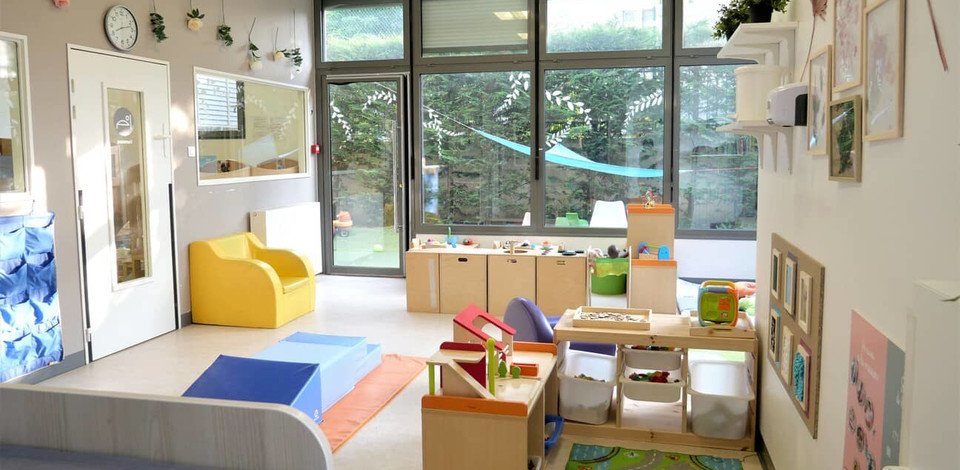Crèche Chaville Les Petits Bois people&baby espace de vie jeux enfants pédagogie