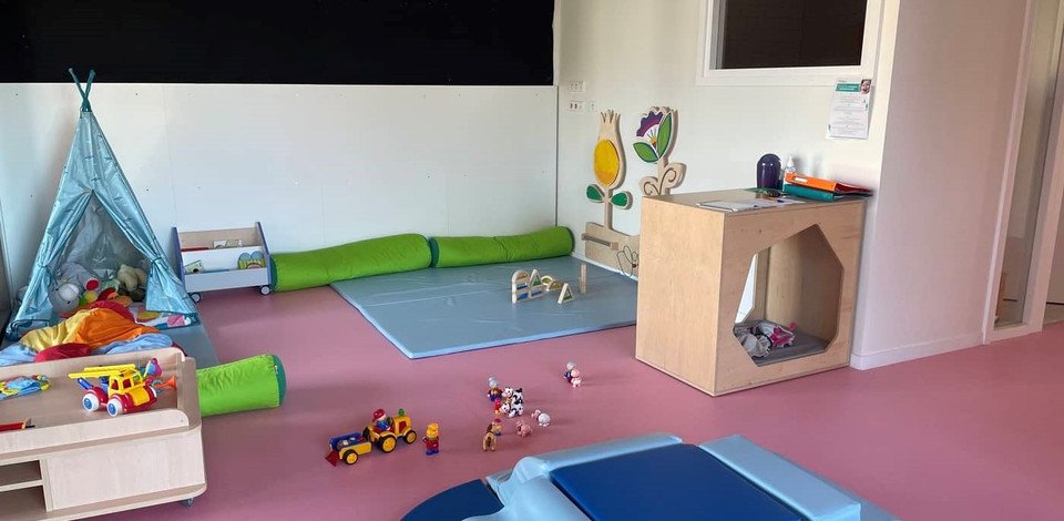 Crèche Baldenheim La clé des champs people&baby espace de vie tapis tente motricité