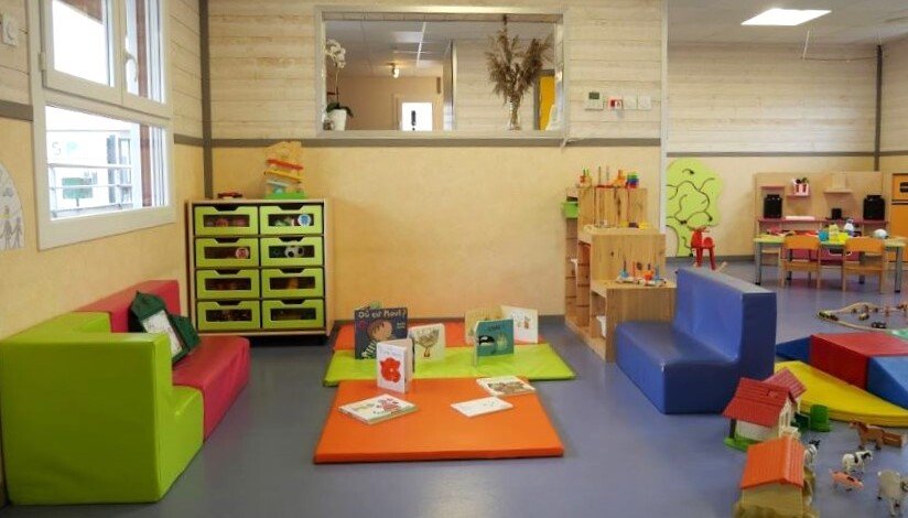 Crèche Aiserey Les loupiots people&baby espace de vie jeux enfants livres enfants pédagogie