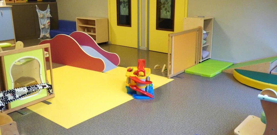 Crèche Montluel Pôle Petite Enfance Montluel Multi people&baby espace de vie jeux enfants éveil pédagogie