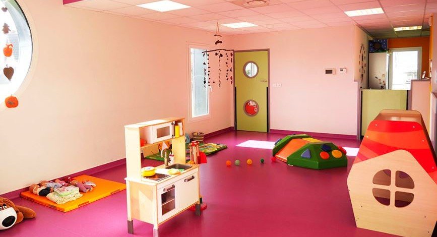 Crèche Croisilles Les petites planètes people&baby salle de vie projet pédagogique jeux enfants