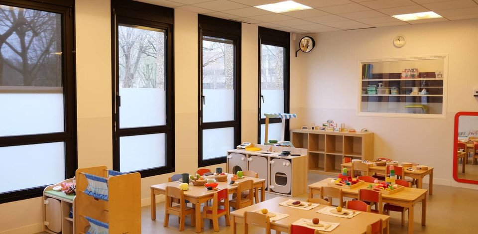 Crèche Montigny Le Bretonneux Montipi people&baby espace de vie livres jeux en bois