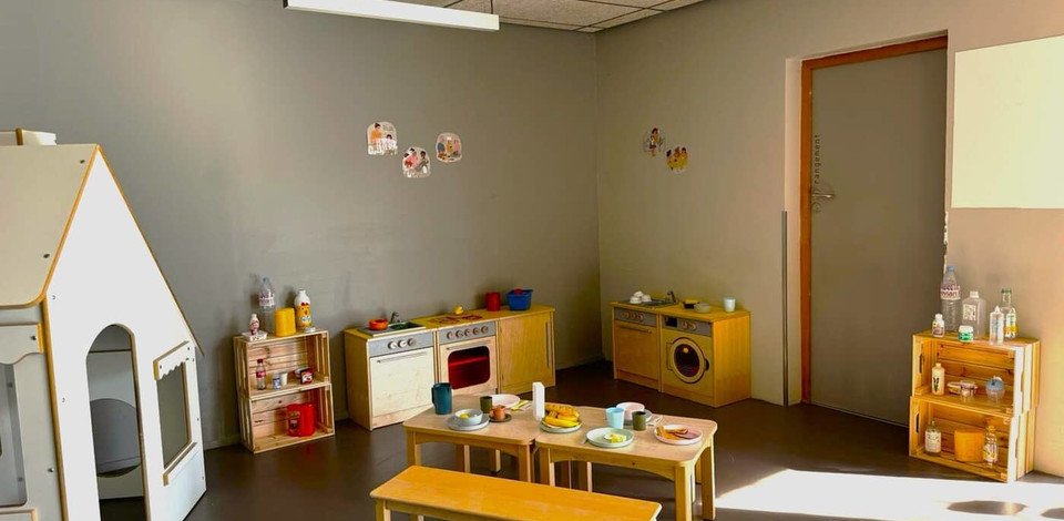 Crèche Blagnac Les Ecureuils people&baby pédagogie enfants jeux en bois