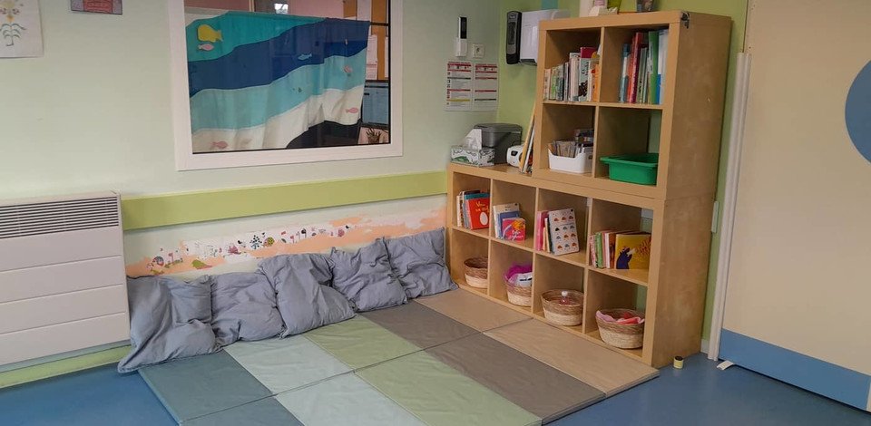 Crèche Gujan Mestras Les clapotis people&baby tapis bébé livres jeux en bois