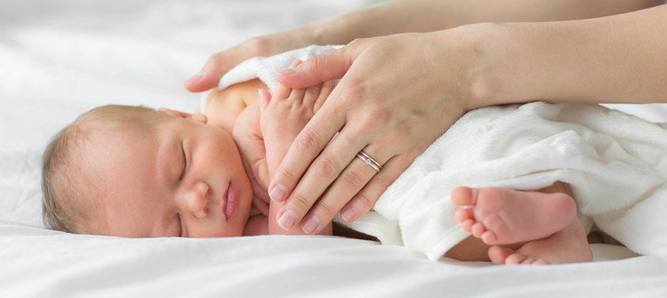 Tout ce que vous devez savoir sur l’emmaillotage bébé