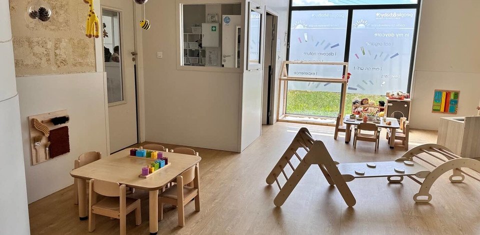 Crèche Merignac Papyrus people&baby espace de vie jeux enfants bébé livres