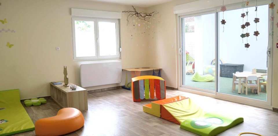 Crèche Saint Quentin Les petites chenilles Musset people&baby espace de vie jeux enfants éveil pédagogie