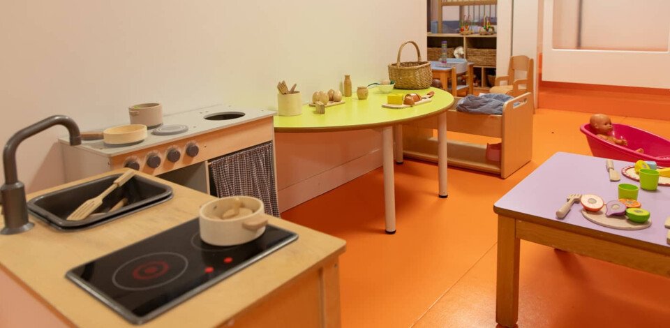 Crèche Issy Les Moulineaux Noisette people&baby jeux en bois bébé motricité éveil