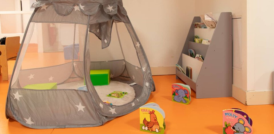 Crèche Issy Les Moulineaux Noisette people&baby parc à jeux enfants bébé livres 