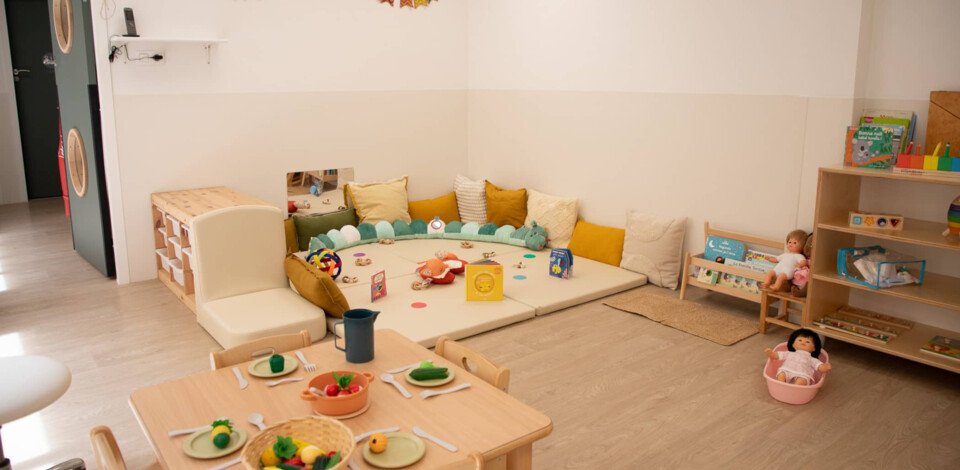 Crèche Bordeaux Eugenie people&baby jeux en bois enfant bébé