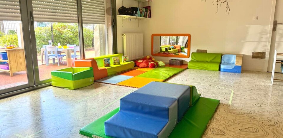 creche agen les petits princes people baby jeux exterieur