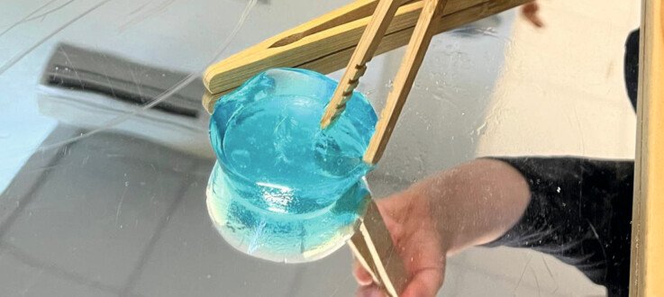 Eau gélifiée – DIY sensoriel pour enfant 