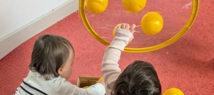 Les couleurs, source infinie de jeux en crèche